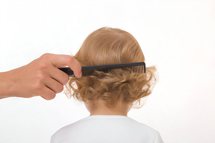 خشکی موی کودک